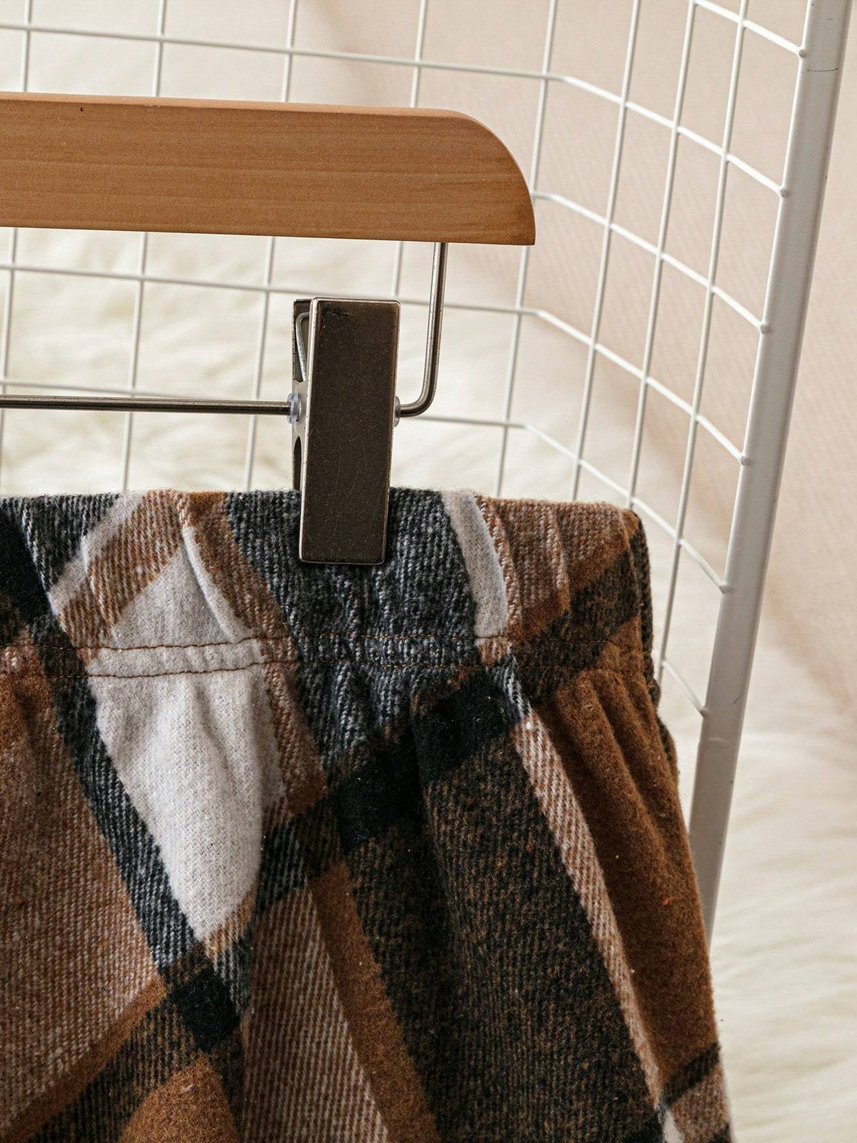 Flowing Checked Plaid A-Line Skirt
