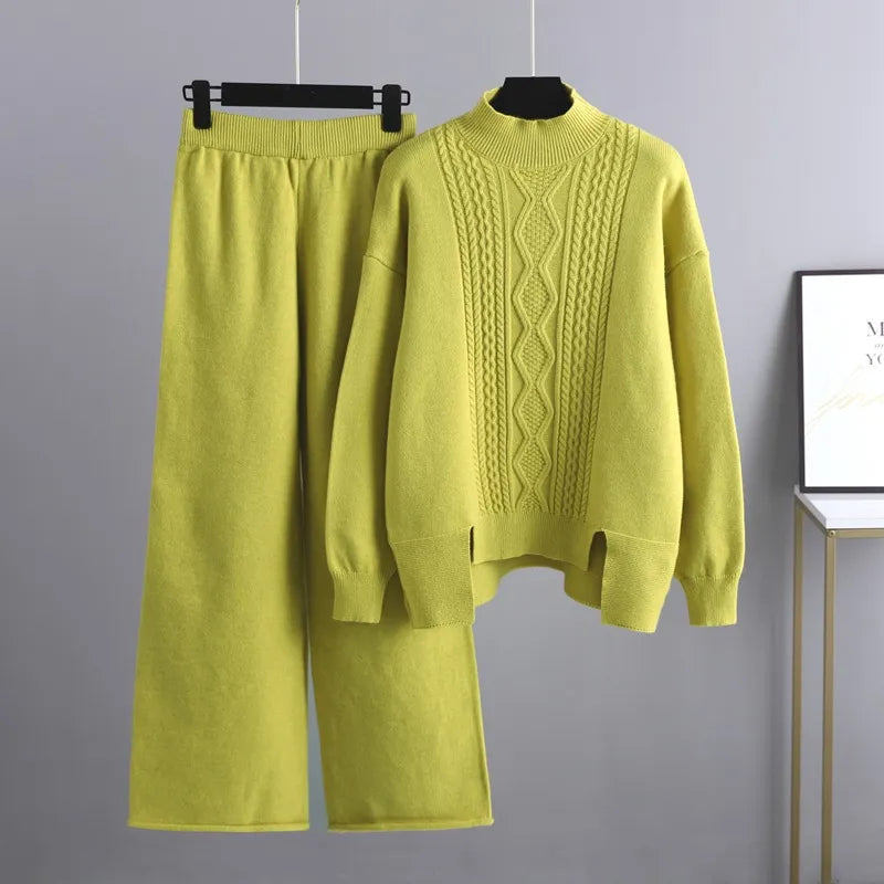 Women's Cable Knit Loungewear Set with Ribbed Trim