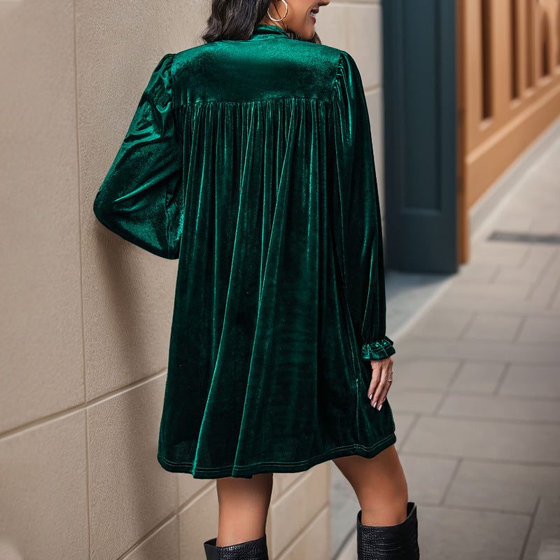 Rich Velvet Mini Dress with V-Neckline and Puff Sleeves