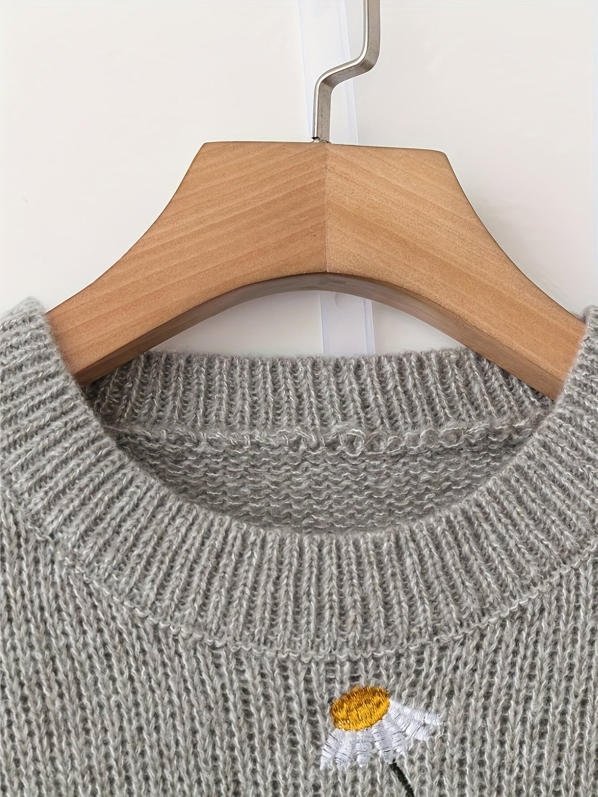 Embroidered Floral Crew Neck Knit Jumper